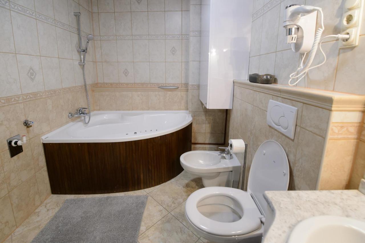 Hr Apartmanhaz إغير المظهر الخارجي الصورة