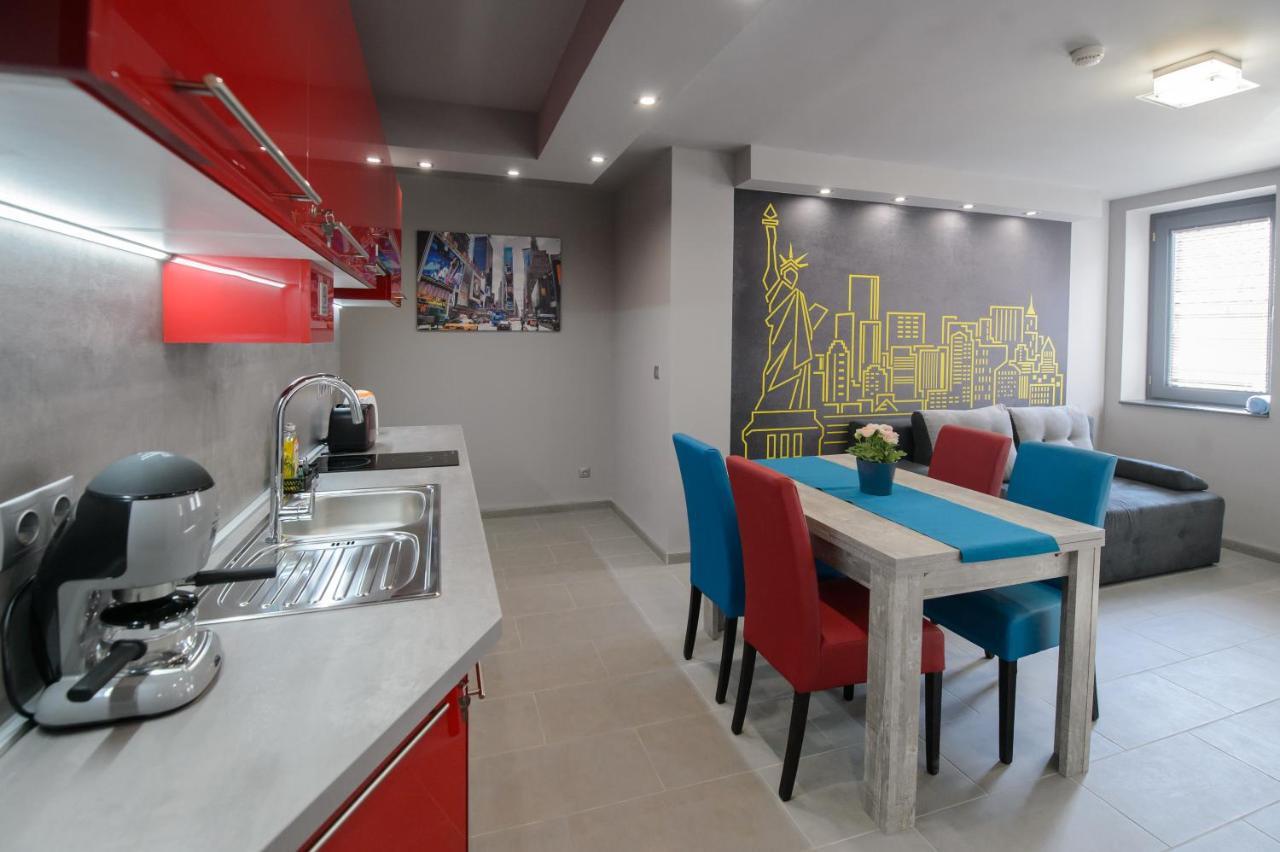Hr Apartmanhaz إغير المظهر الخارجي الصورة